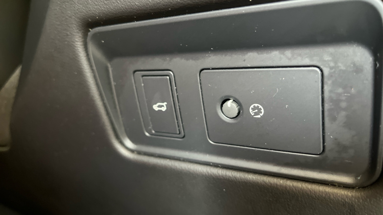 Jaguar F-Pace 2.0 D200 R-Dynamic Black 5dr Auto AWD Diesel Estate